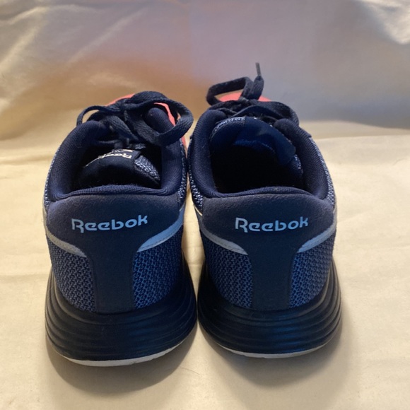 Size 9.5 Reebok Royal EC Ride - Picture 3 of 7